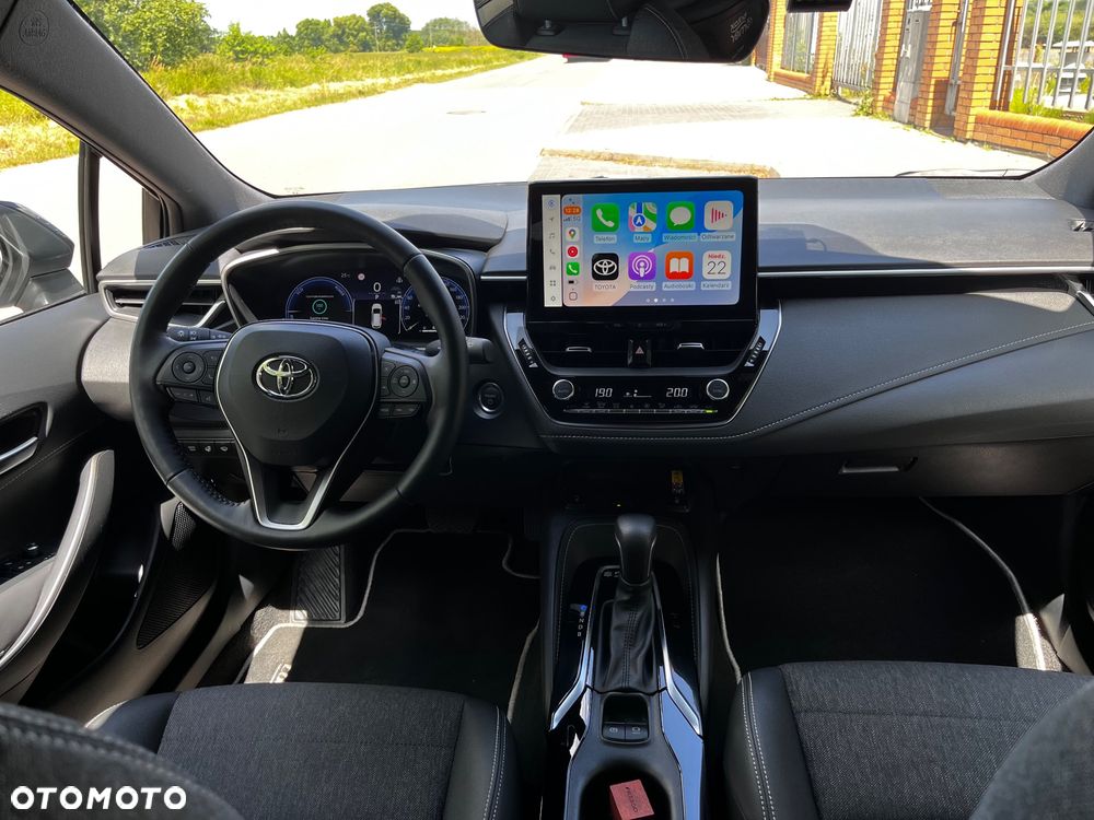 Toyota Corolla 1.8 Hybrid Executive - 29