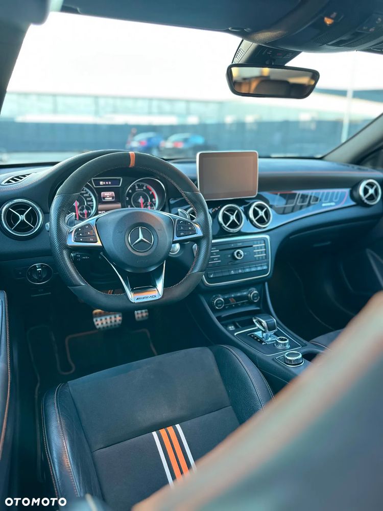 Mercedes-Benz CLA AMG 45 4-Matic - 13