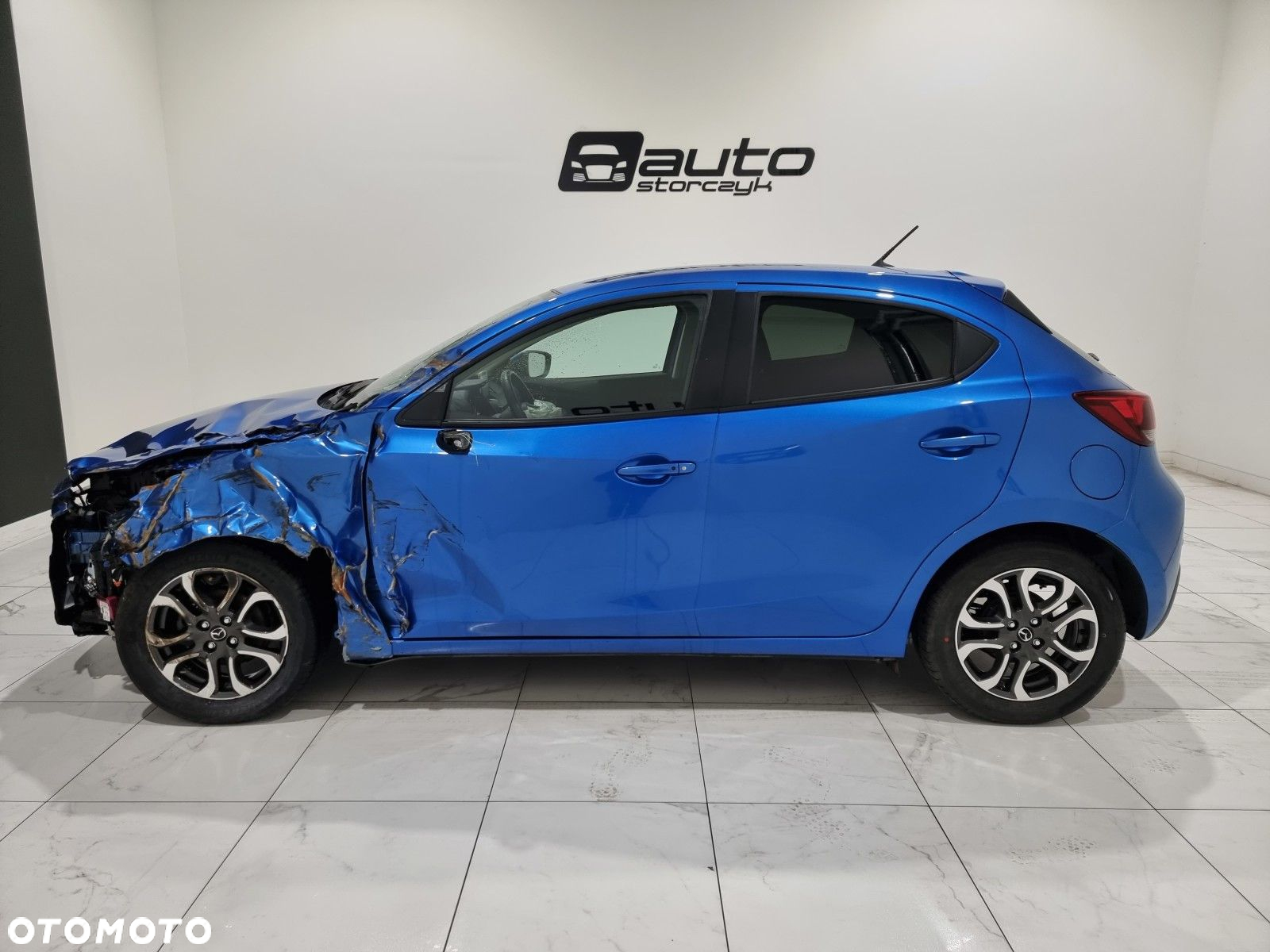Mazda 2 - 7
