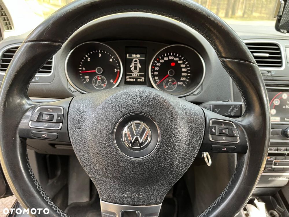 Volkswagen Golf 1.6 TDI DPF Comfortline - 11