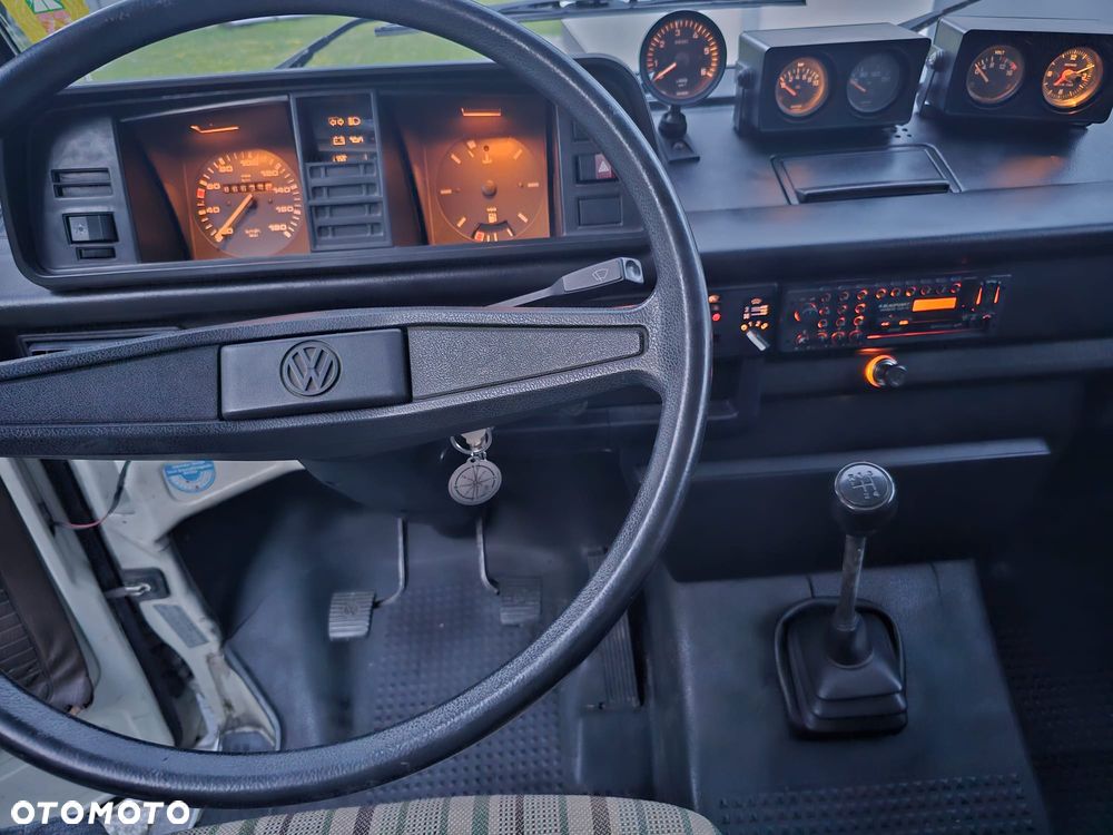 Volkswagen Transporter - 8