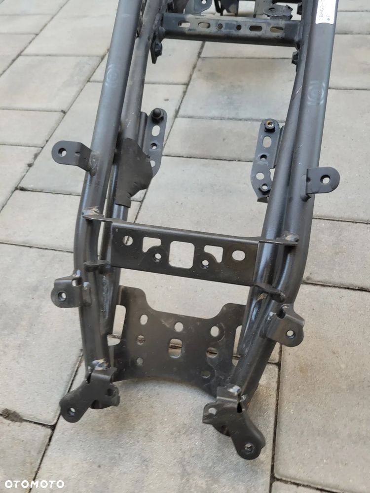 Rama z dokumentami Yamaha MT 125 2021 - 9