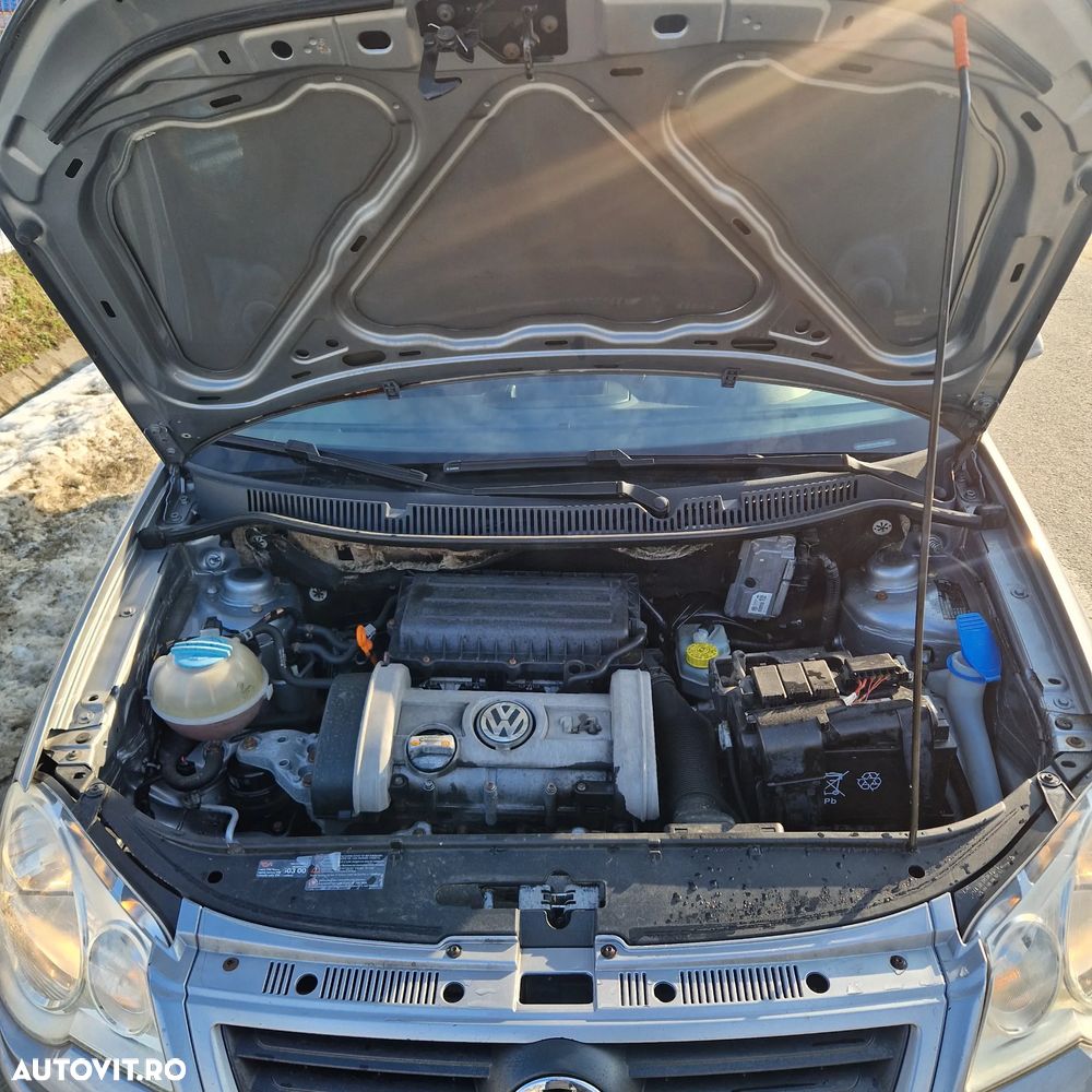 Volkswagen Polo 1.4 Comfortline - 11