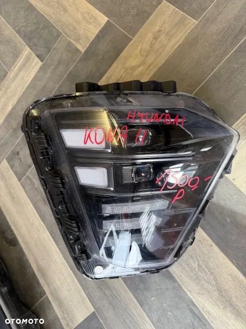 HYUNDAI KONA II LAMPA 92102BE100 PRAWY PRZÓD EUROPA - 1