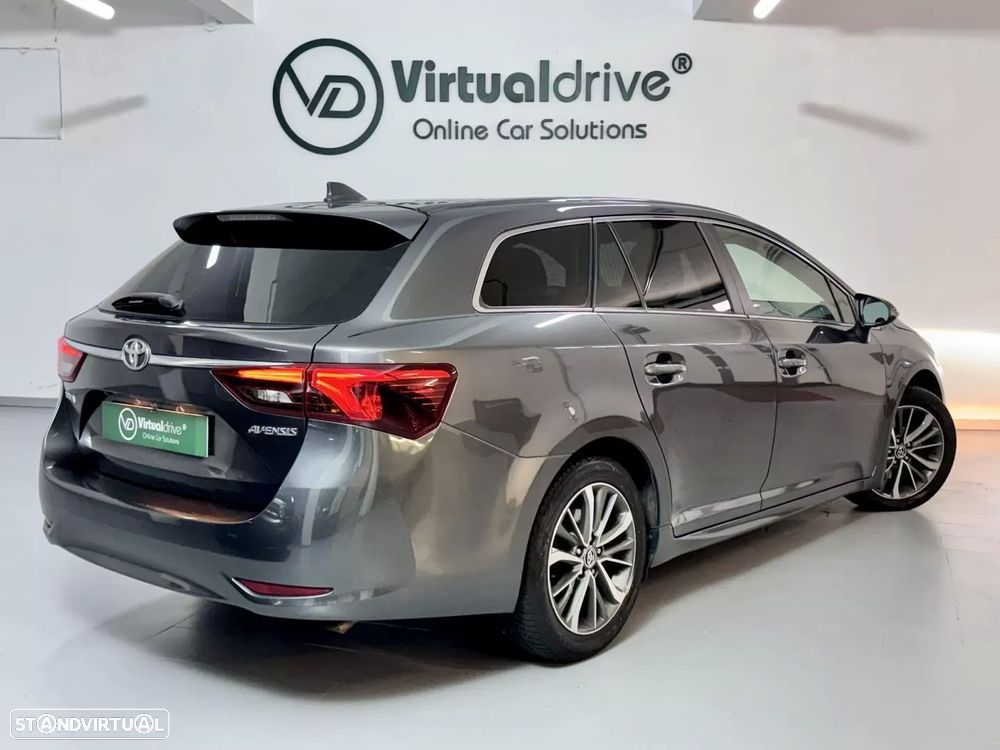 Toyota Avensis Touring Sports 2.0 D-4D Luxury+GPS - 6