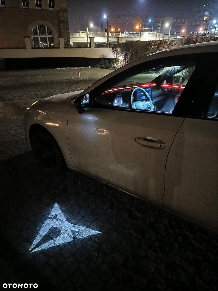 Cupra Leon 1.5 eTSI DSG - 29