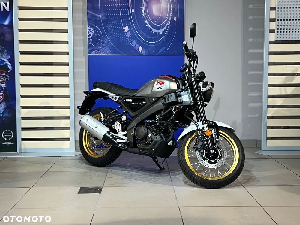 Yamaha XSR - 9