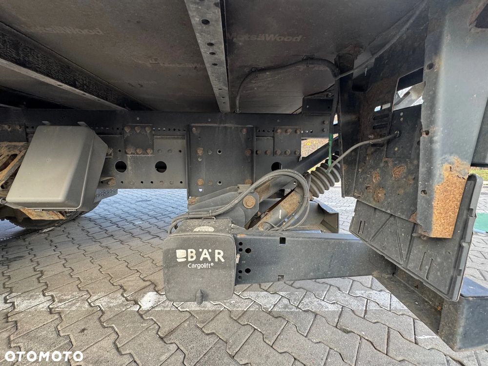 Mercedes-Benz ATEGO - 16