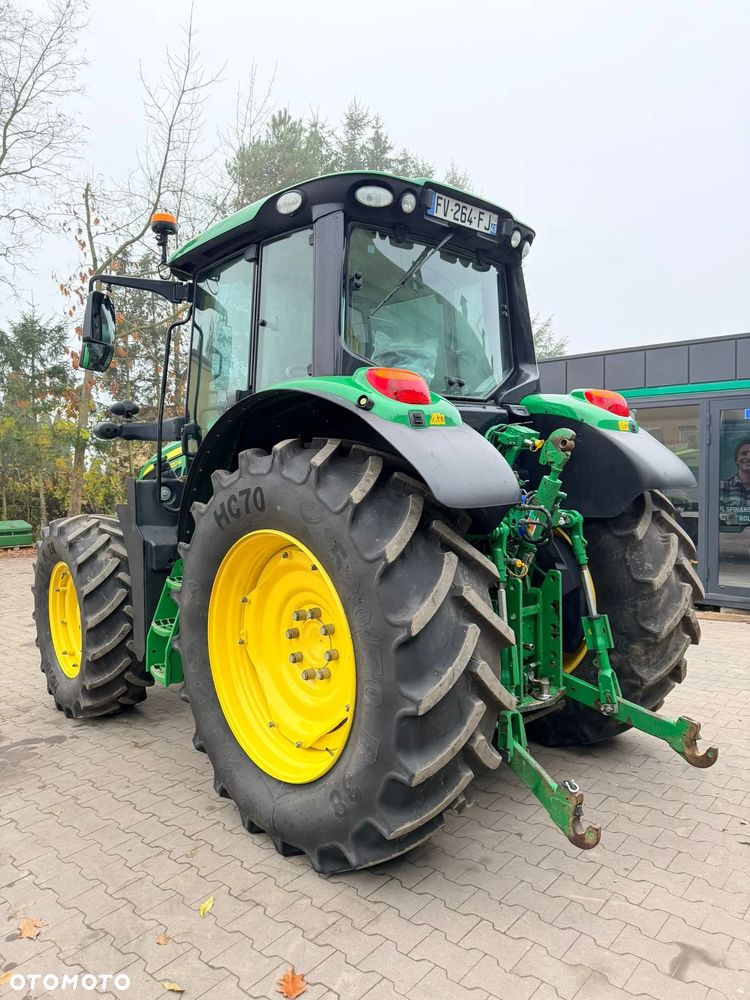 John Deere 6120M - 12