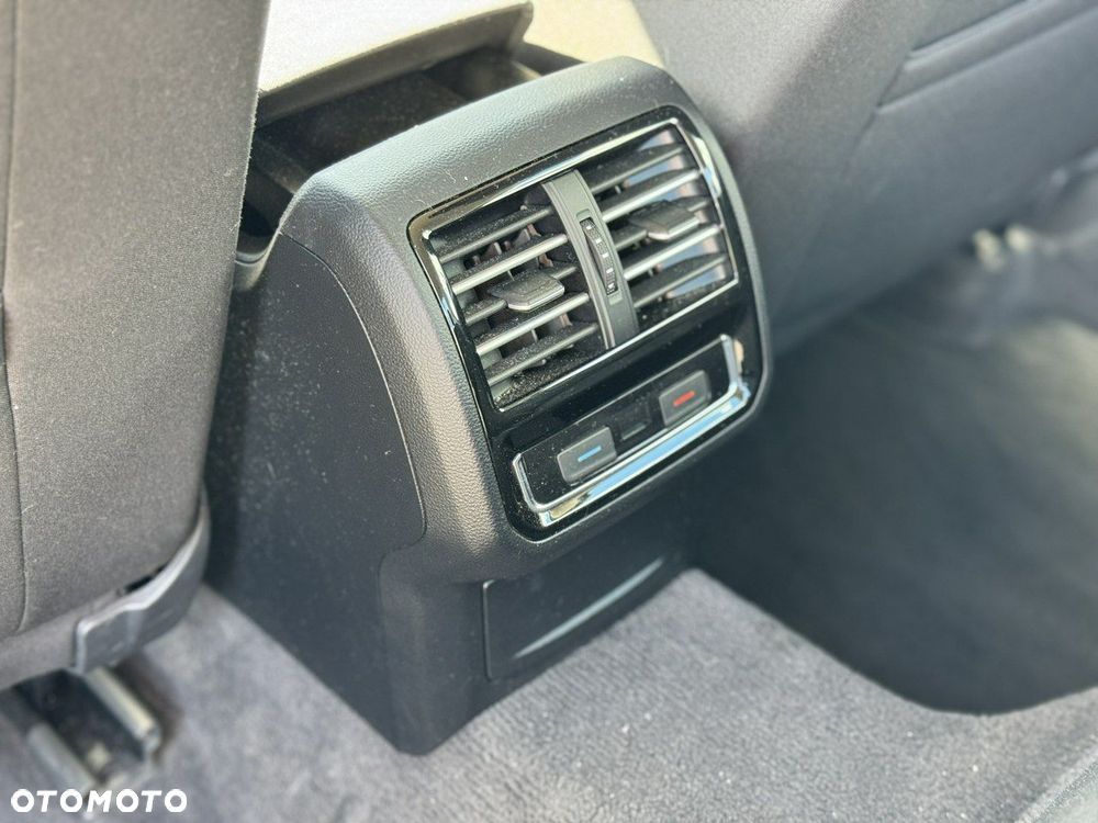 Volkswagen Passat 1.5 TSI EVO Comfortline - 29