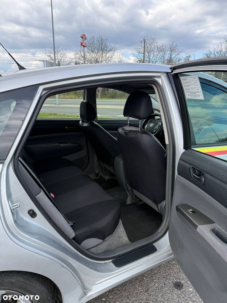 Toyota Prius 1.5 VVT-i Sol - 5