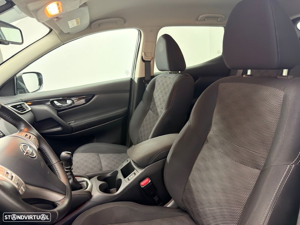 Nissan Qashqai 1.5 dCi Tekna Premium 18 360 - 17