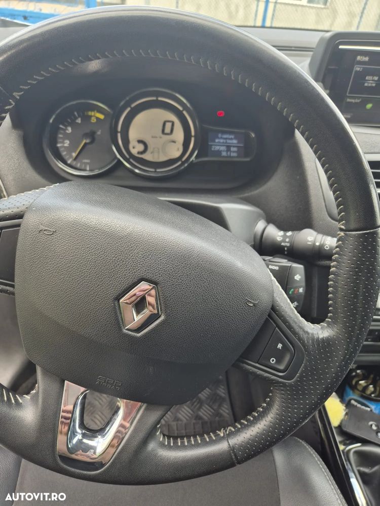 Renault Megane ENERGY dCi 110 Start & Stop Bose Edition - 7