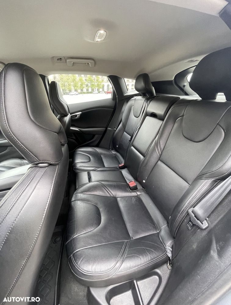 Volvo V40 D2 Summum - 6