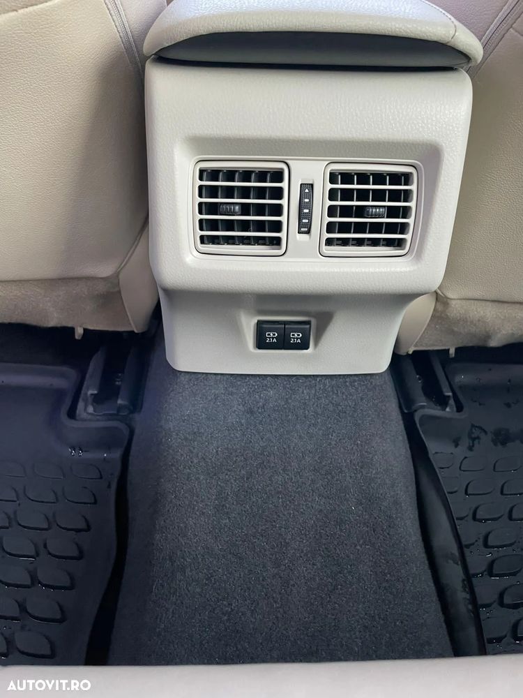 Toyota Camry 2.5 Hybrid Exclusive - 11