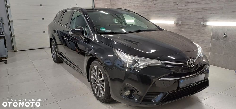 Toyota Avensis 2.0 D-4D Premium - 29