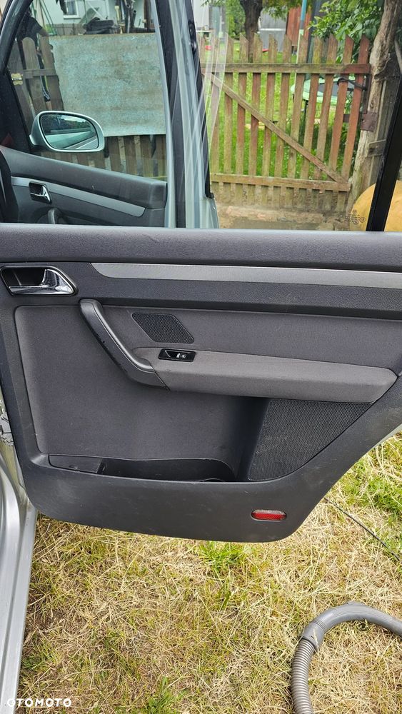 Volkswagen Touran 1.9 TDI Trendline - 27