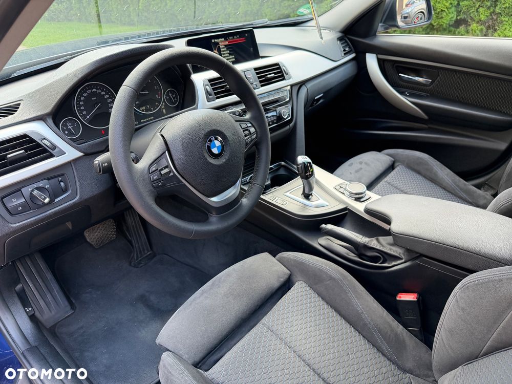 BMW Seria 3 320d Efficient Dynamics Edition Sport Line - 22