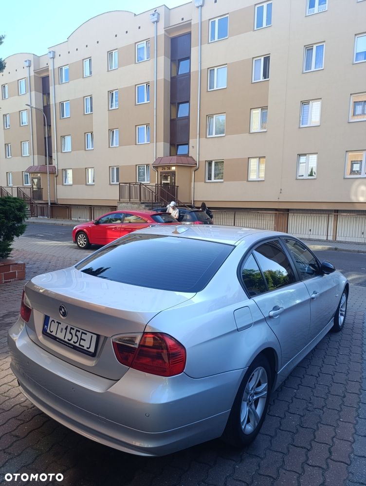 BMW 3 Series 2008 photo 4