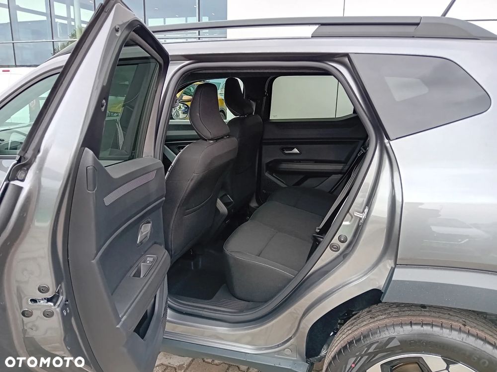 Dacia Duster 1.8 Full Hybrid 155 Journey MMT - 11