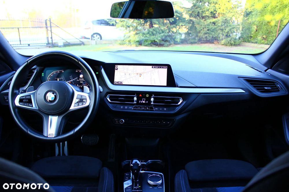 BMW Seria 2 218d M Sport sport - 34