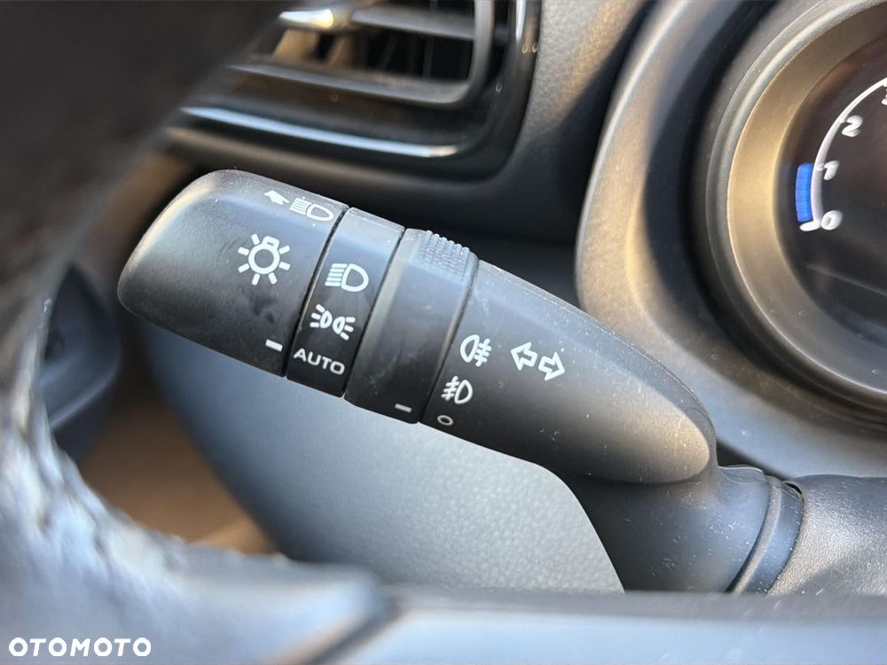 Toyota Yaris Cross - 16