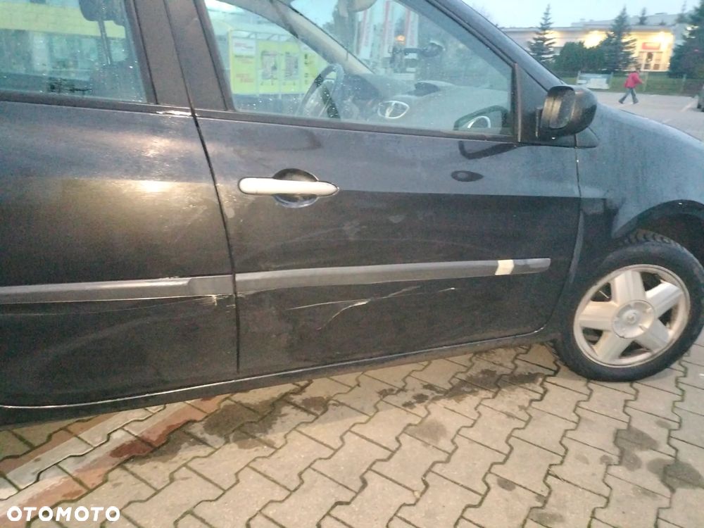 Renault Clio 1.2 16V 75 Dynamique - 7
