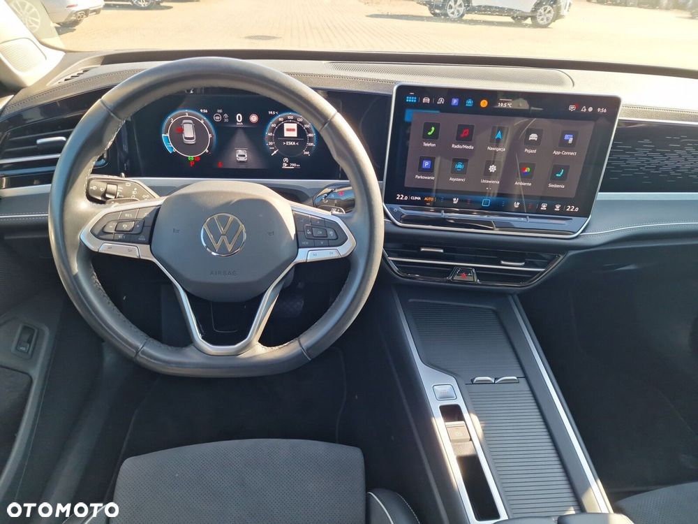 Volkswagen Passat - 17