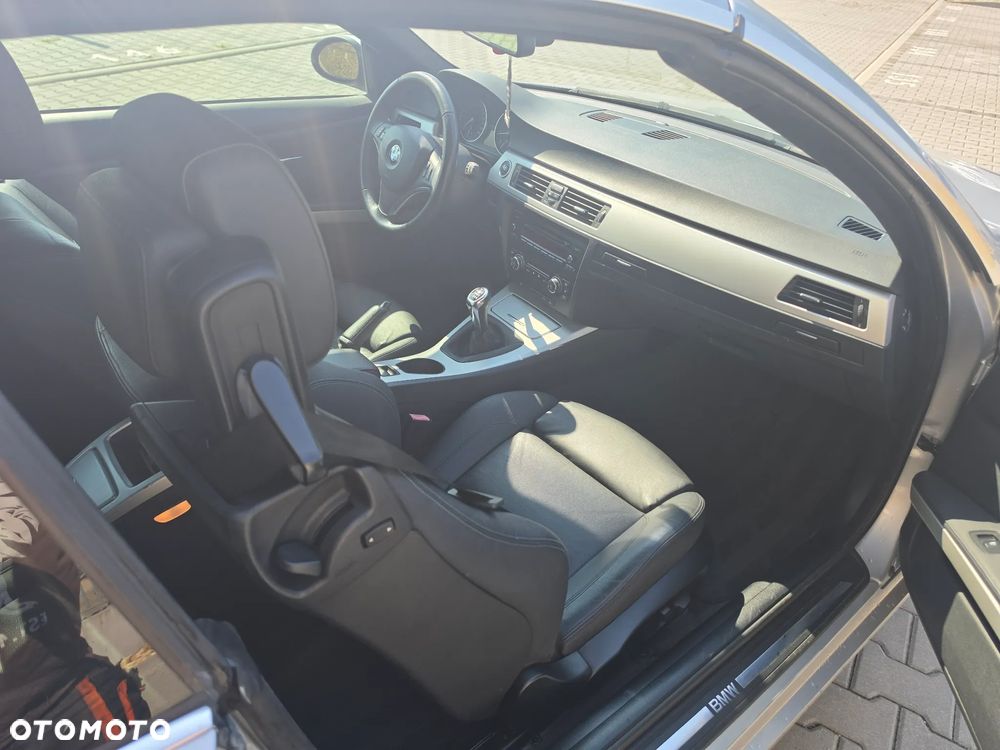 BMW Seria 3 320i - 10