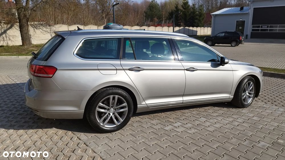Volkswagen Passat 2.0 TDI SCR DSG Highline - 29