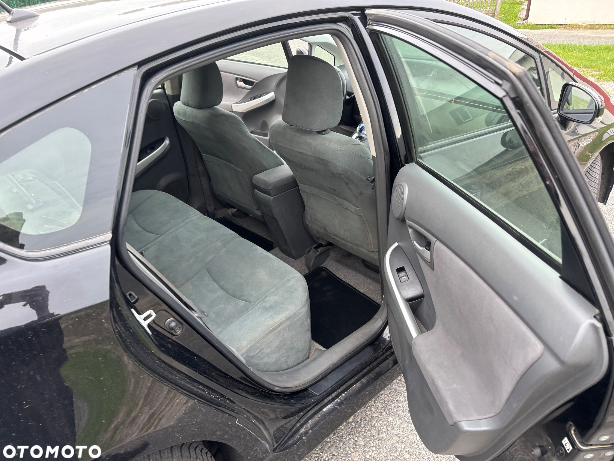 Toyota Prius 1.8 Hybrid Active - 8