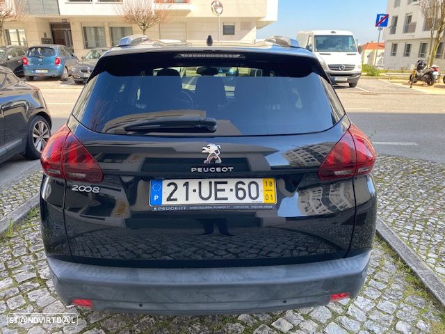 Peugeot 2008 1.2 PureTech Style - 9