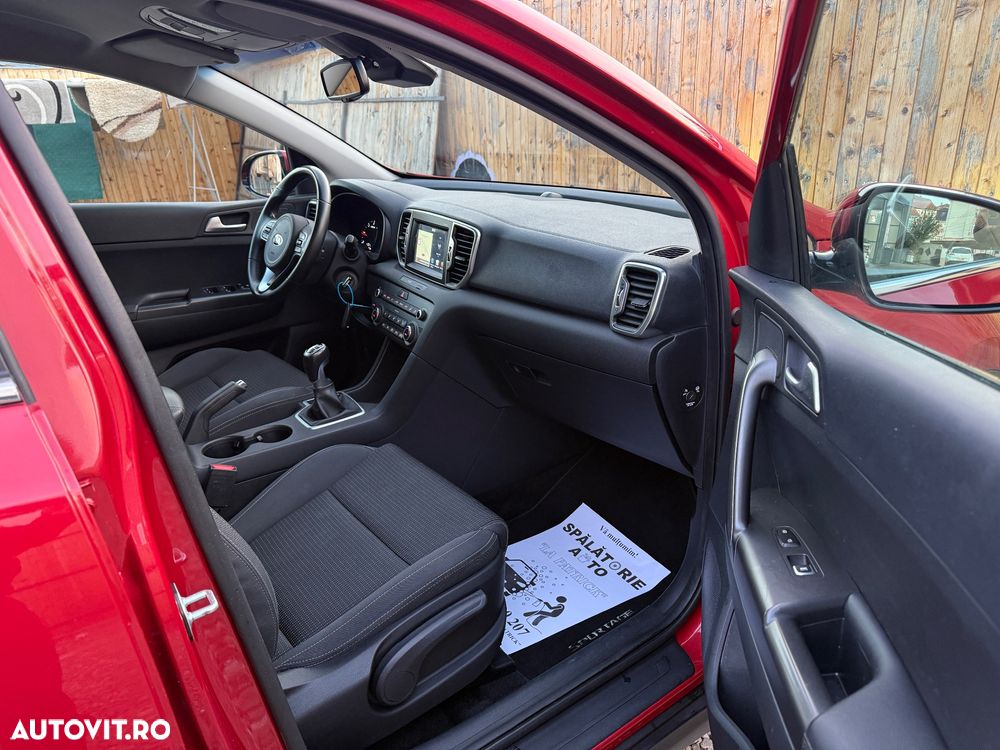 Kia Sportage 1.7 CRDI 2WD Dream-Team Edition - 10