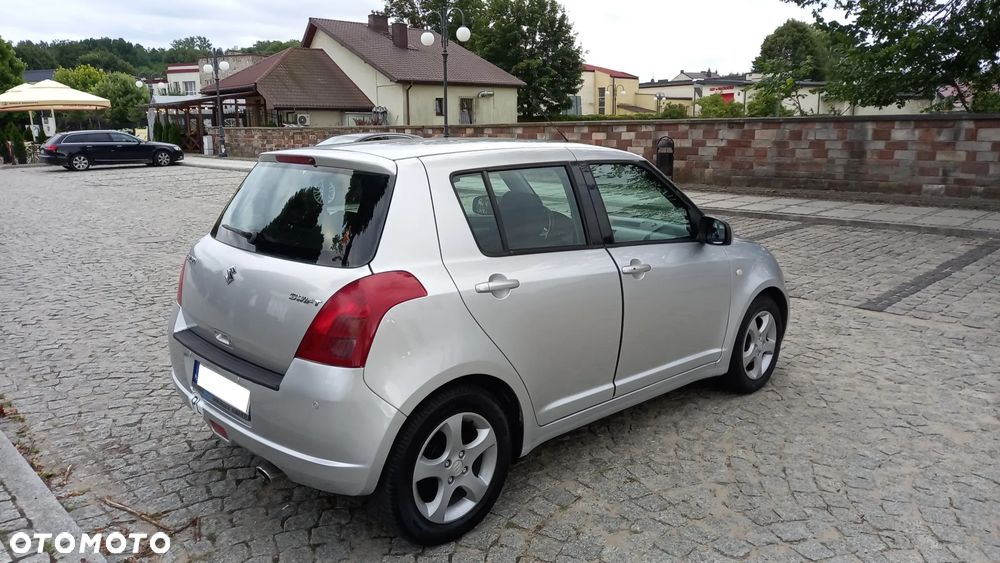 Suzuki Swift - 5