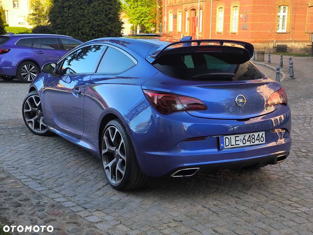Opel Astra OPC Start/Stop - 13