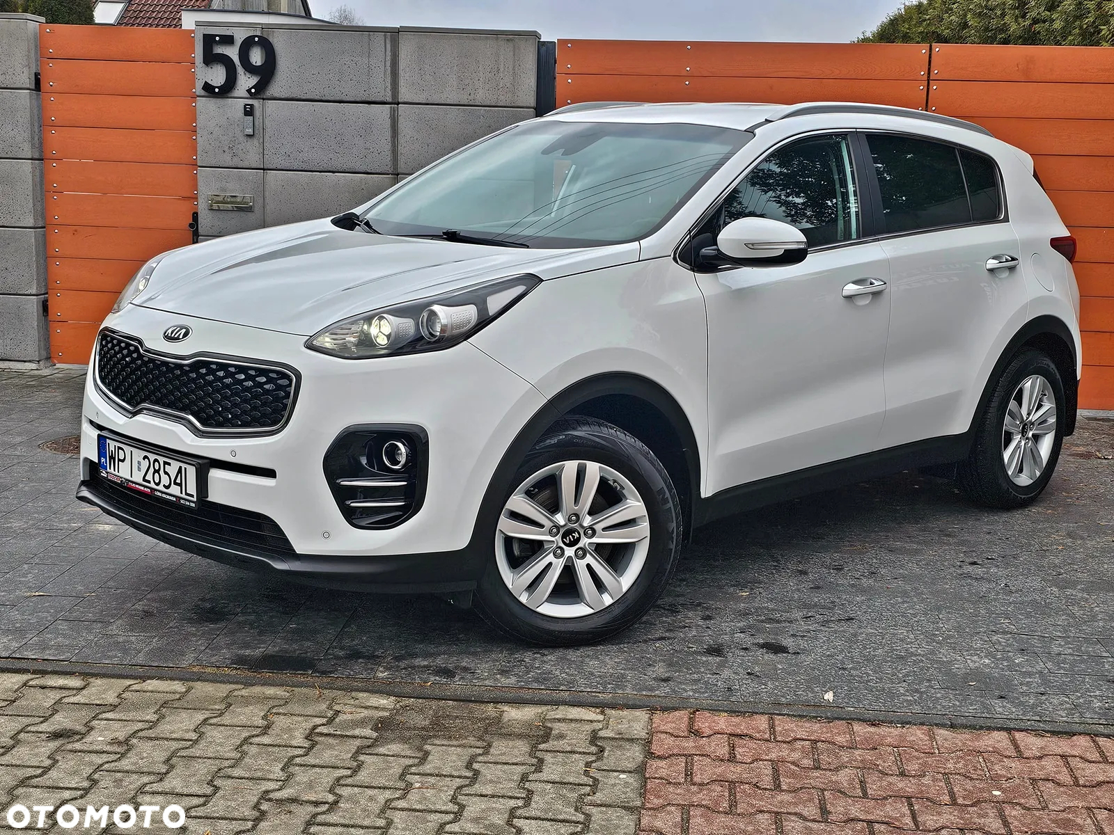 Kia Sportage 1.6 GDI 2WD DREAM-TEAM EDITION - 6