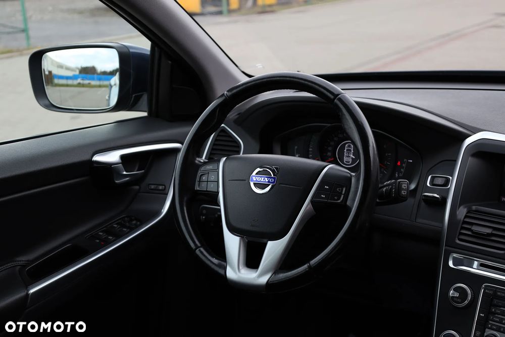 Volvo XC 60 D4 Geartronic Kinetic - 27