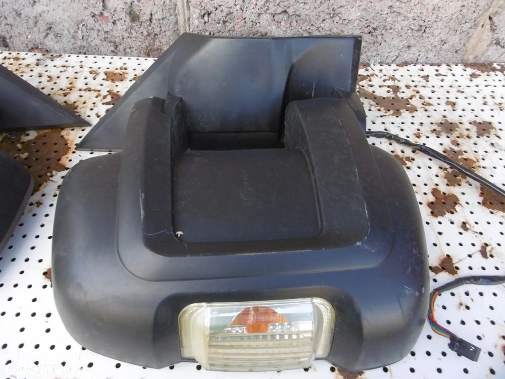 LUSTERKO LEWE PRAWE BOXER DUCATO JUMPER - 8