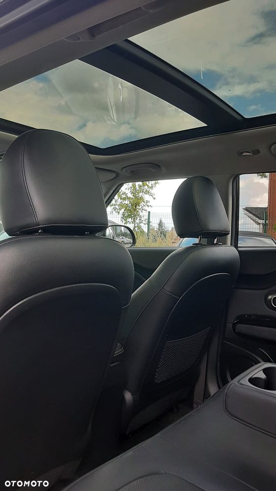 Kia Soul 1.6 CRDI L Business Line - 23