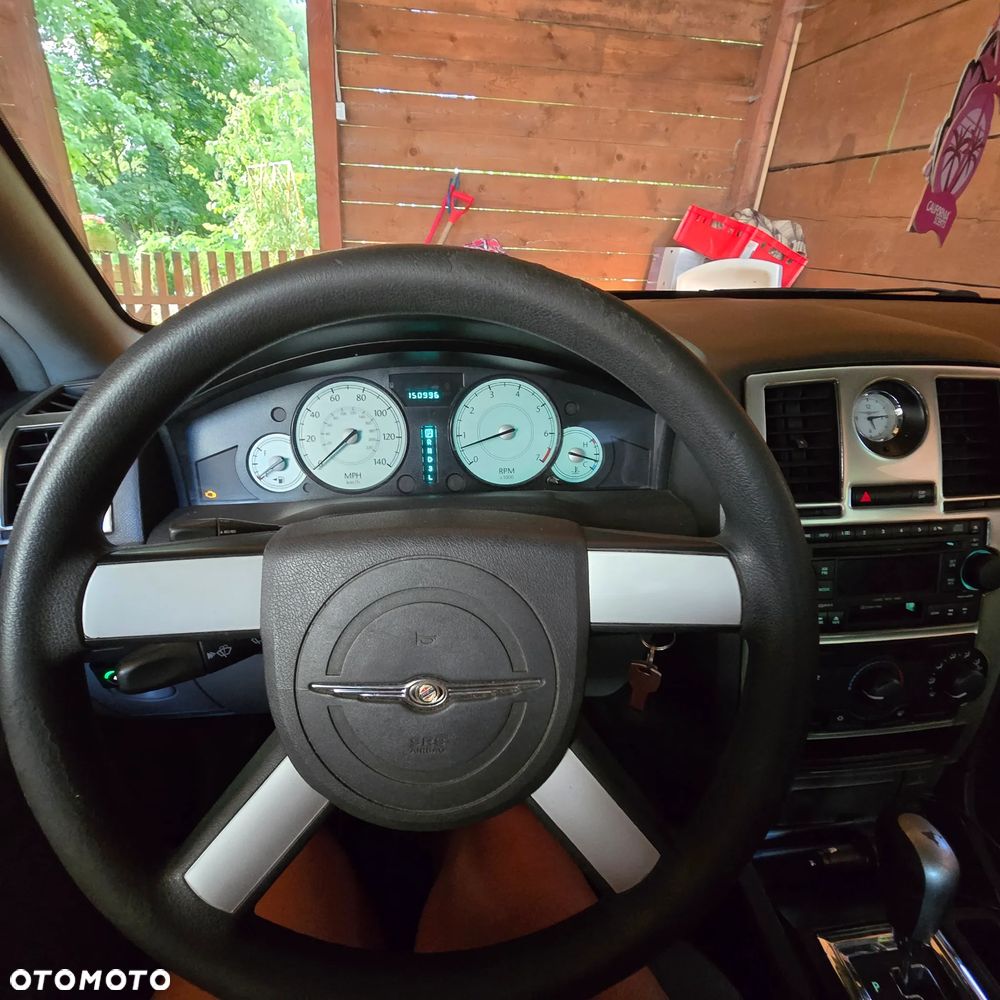 Chrysler 300C - 15
