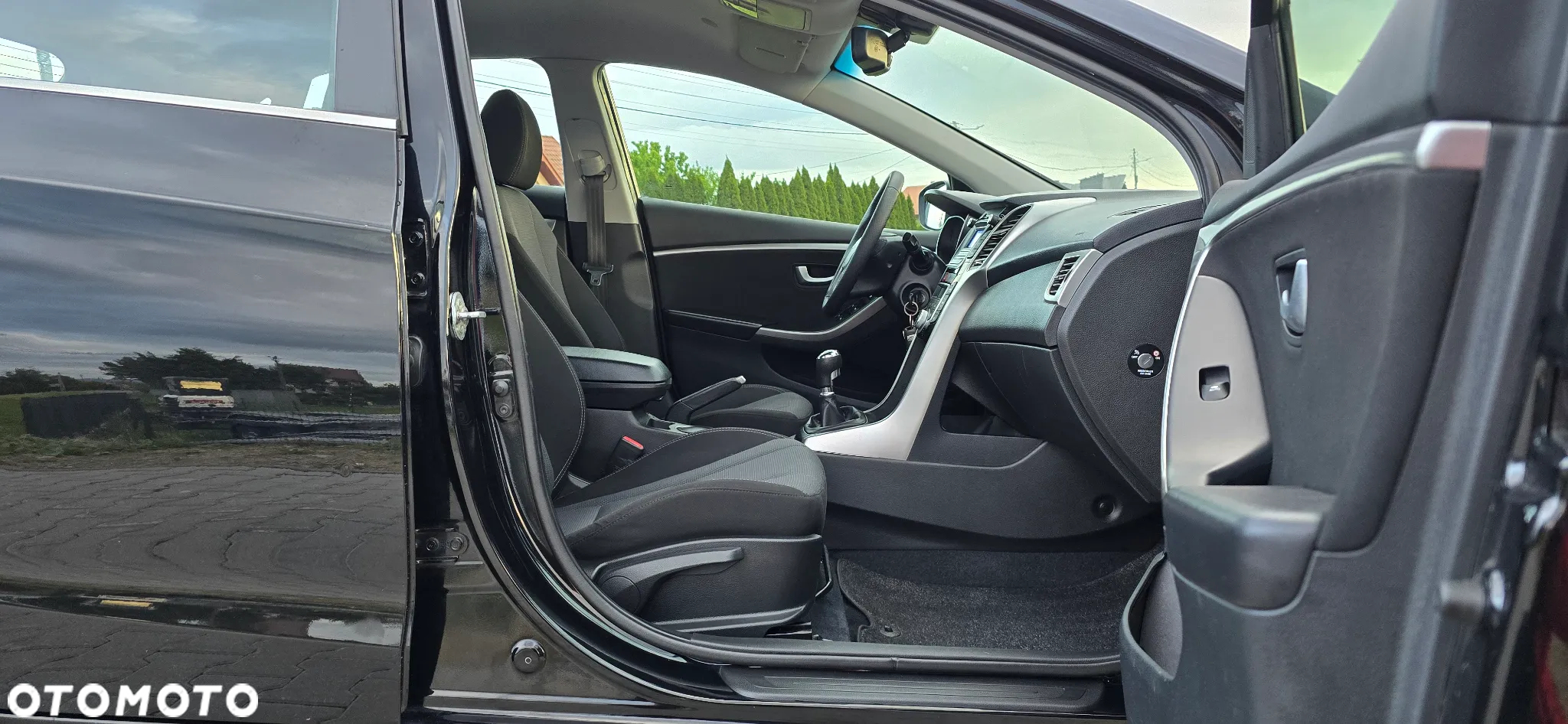 Hyundai i30 blue 1.6 CRDi Trend - 6