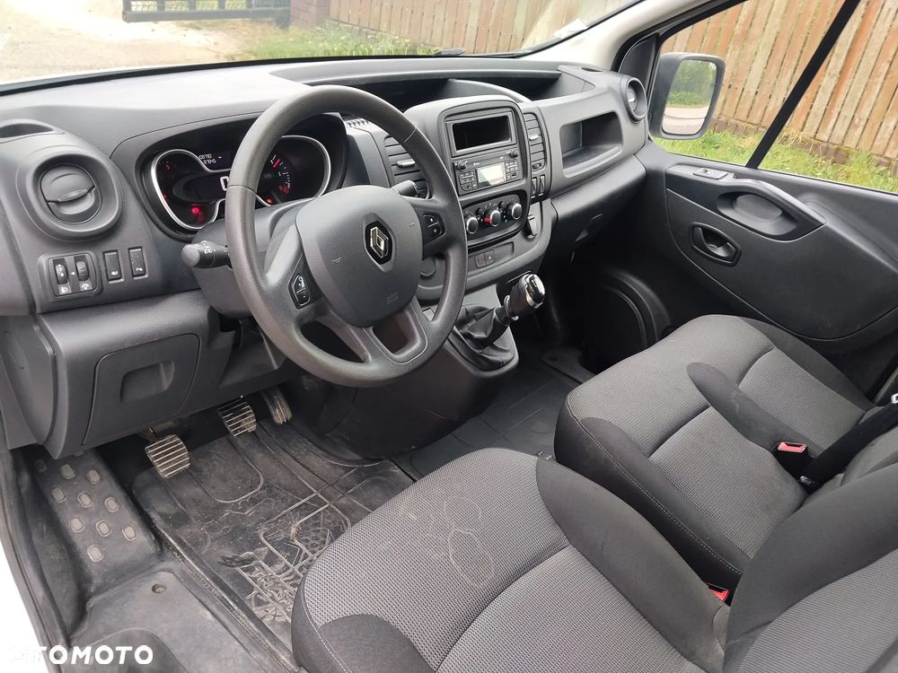 Renault Trafic - 14
