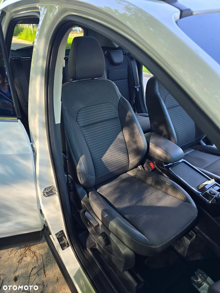 Ford Kuga 1.5 EcoBoost 2x4 Titanium - 22