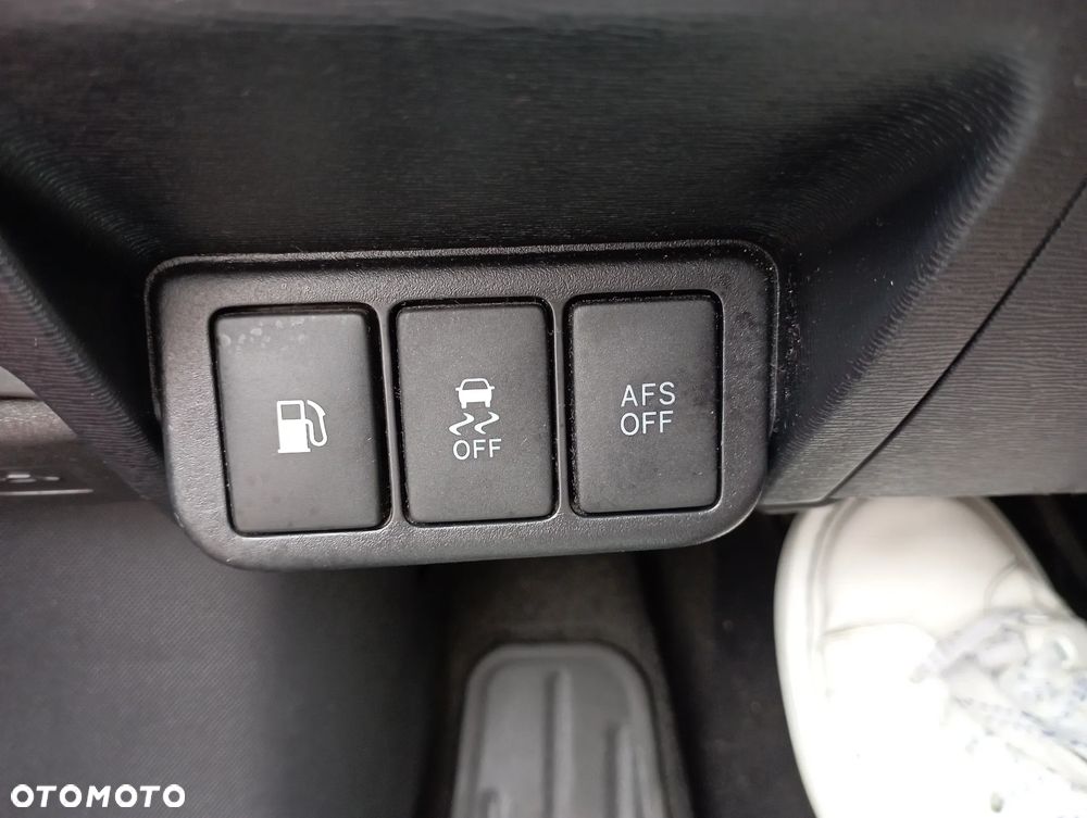 Toyota Avensis 1.8 Premium - 20