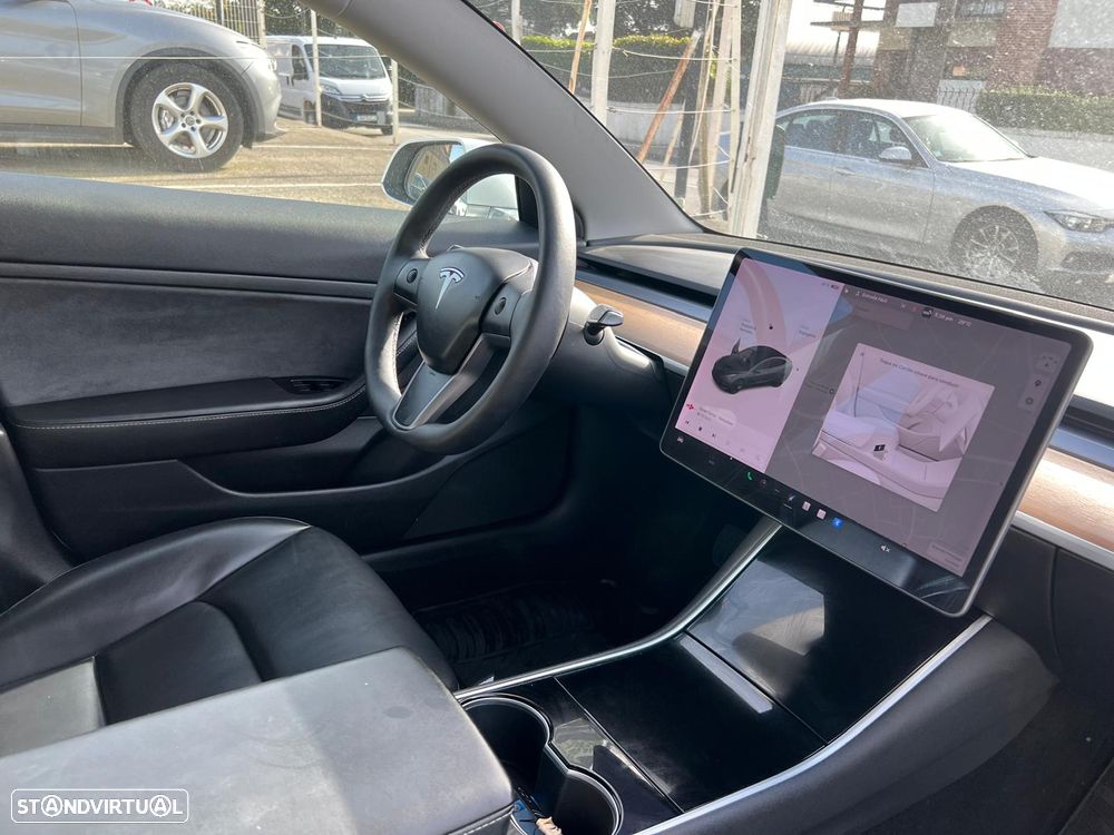 Tesla Model 3 Standard Range Plus RWD - 11
