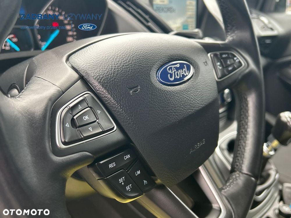 Ford Kuga 1.5 EcoBoost 2x4 Cool & Connect - 11