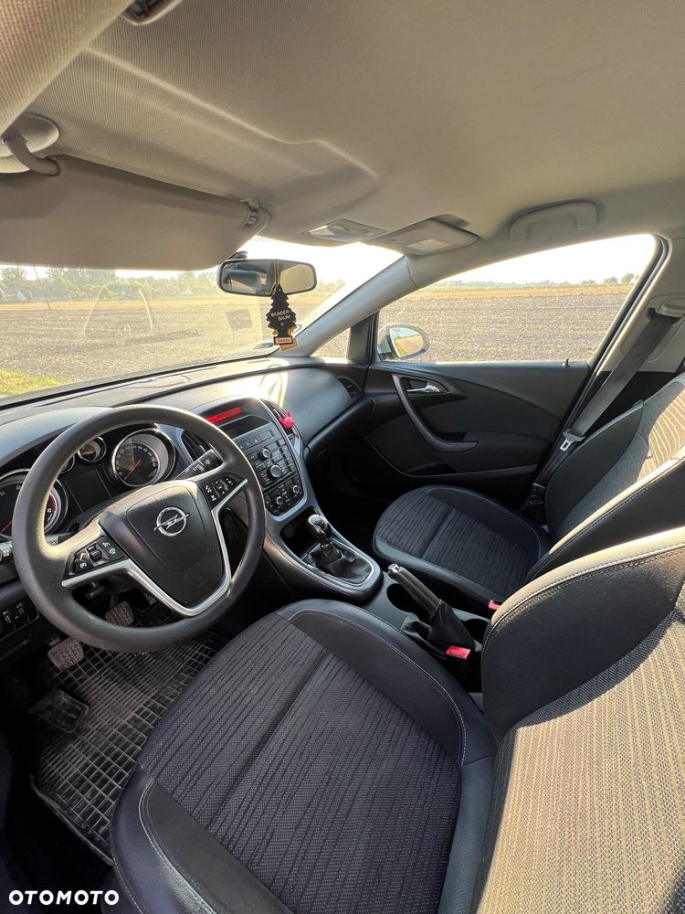 Opel Astra IV 1.6 CDTI Cosmo - 8