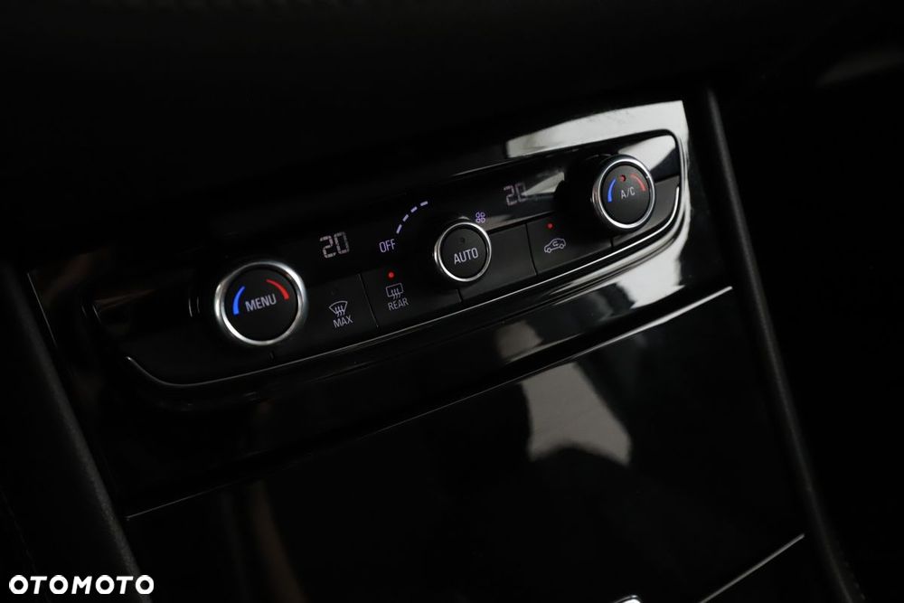 Opel Grandland X 1.2 T GPF Design Line S&S - 21