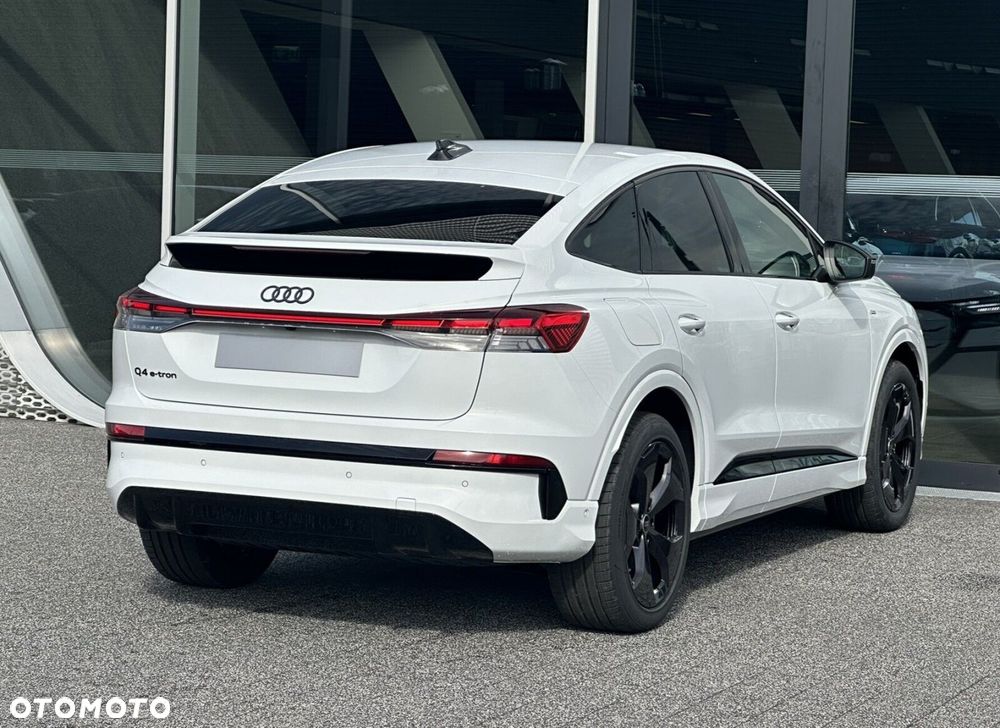 Audi Q4 Sportback e-tron - 7