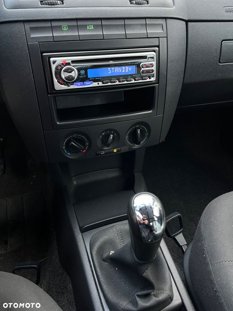 Skoda Fabia 1.4 16V Excellent - 11